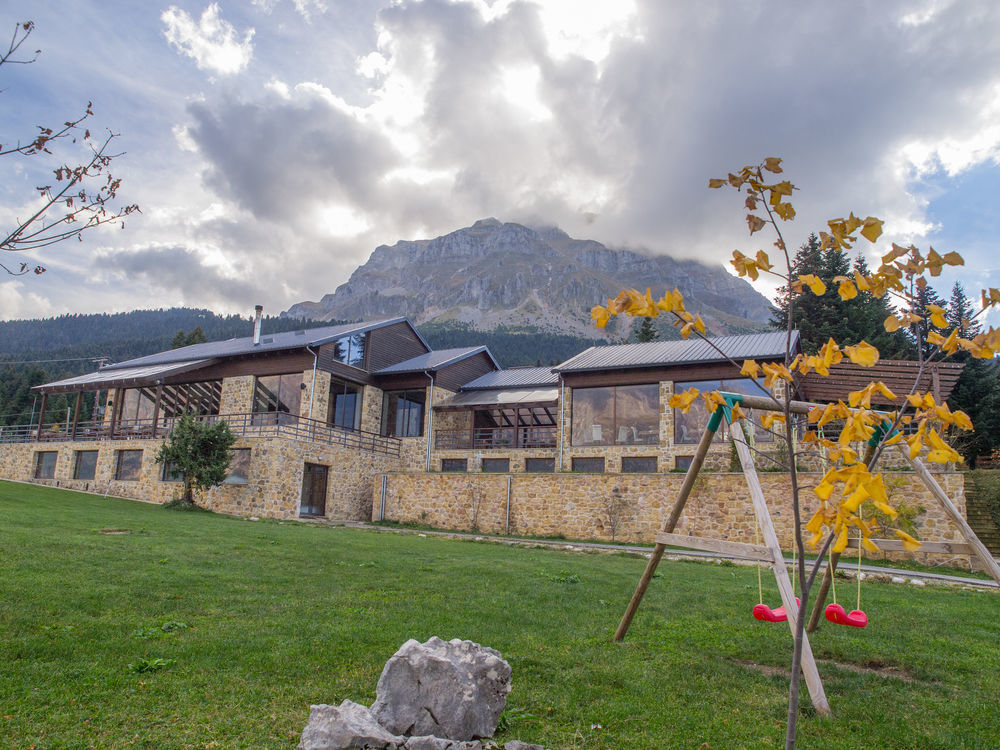 Orizontes Tzoumerkon Hotel Resort Pramanta Bagian luar foto