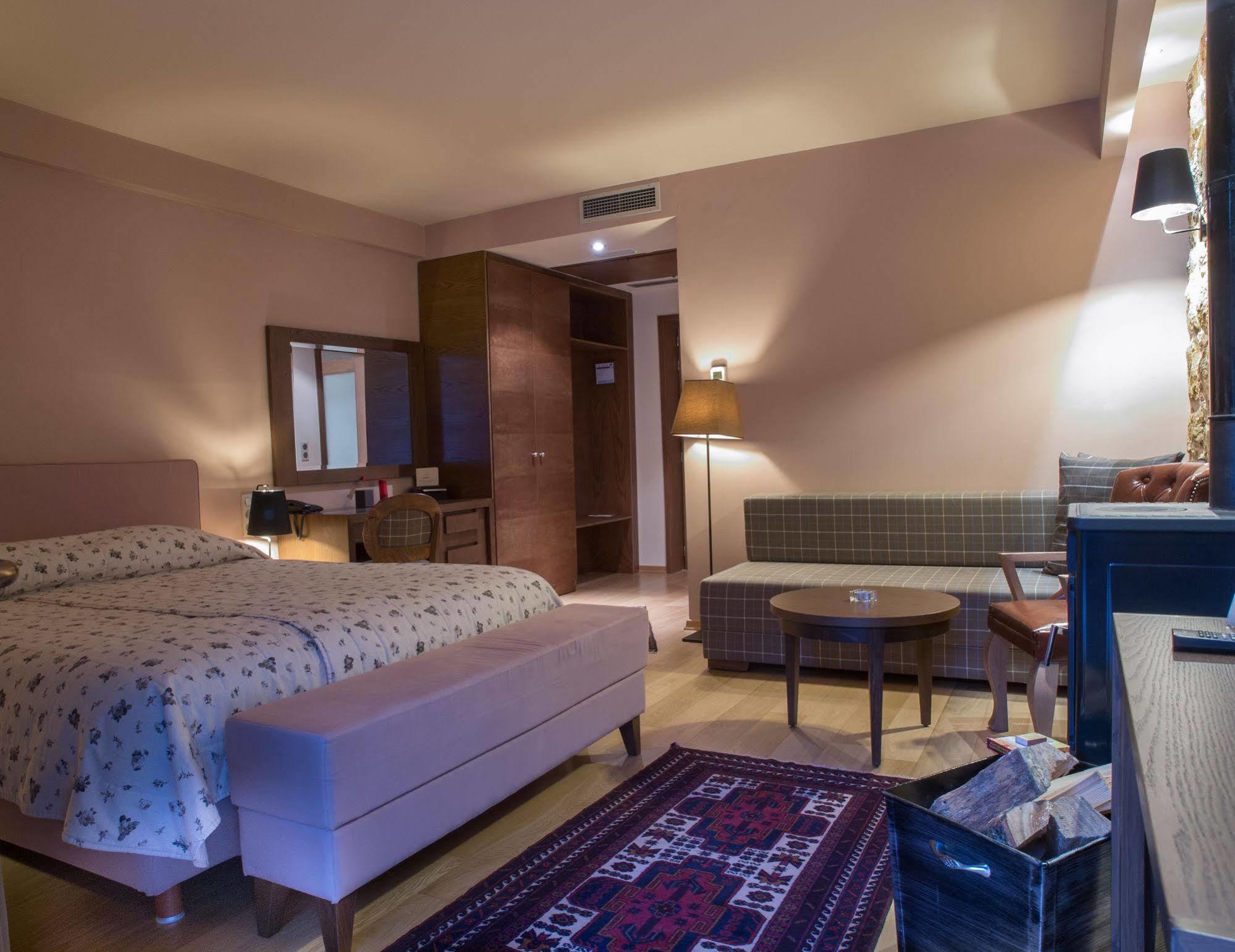 Orizontes Tzoumerkon Hotel Resort Pramanta Bagian luar foto